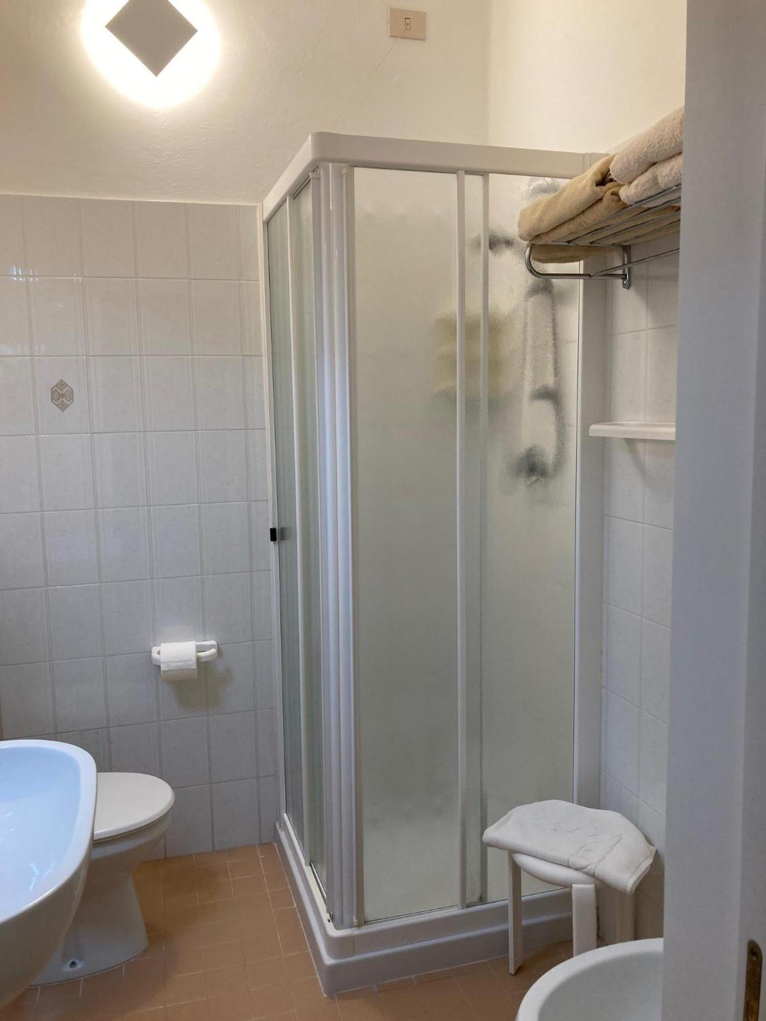 Hotel Giacomazzo Каорле Экстерьер фото